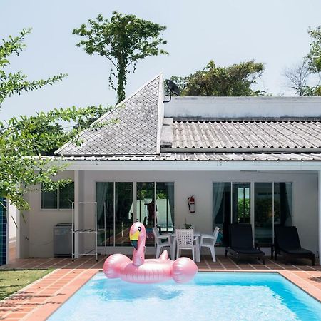 Si Sunthon Baan Promphun Pool Villa By Bv מראה חיצוני תמונה