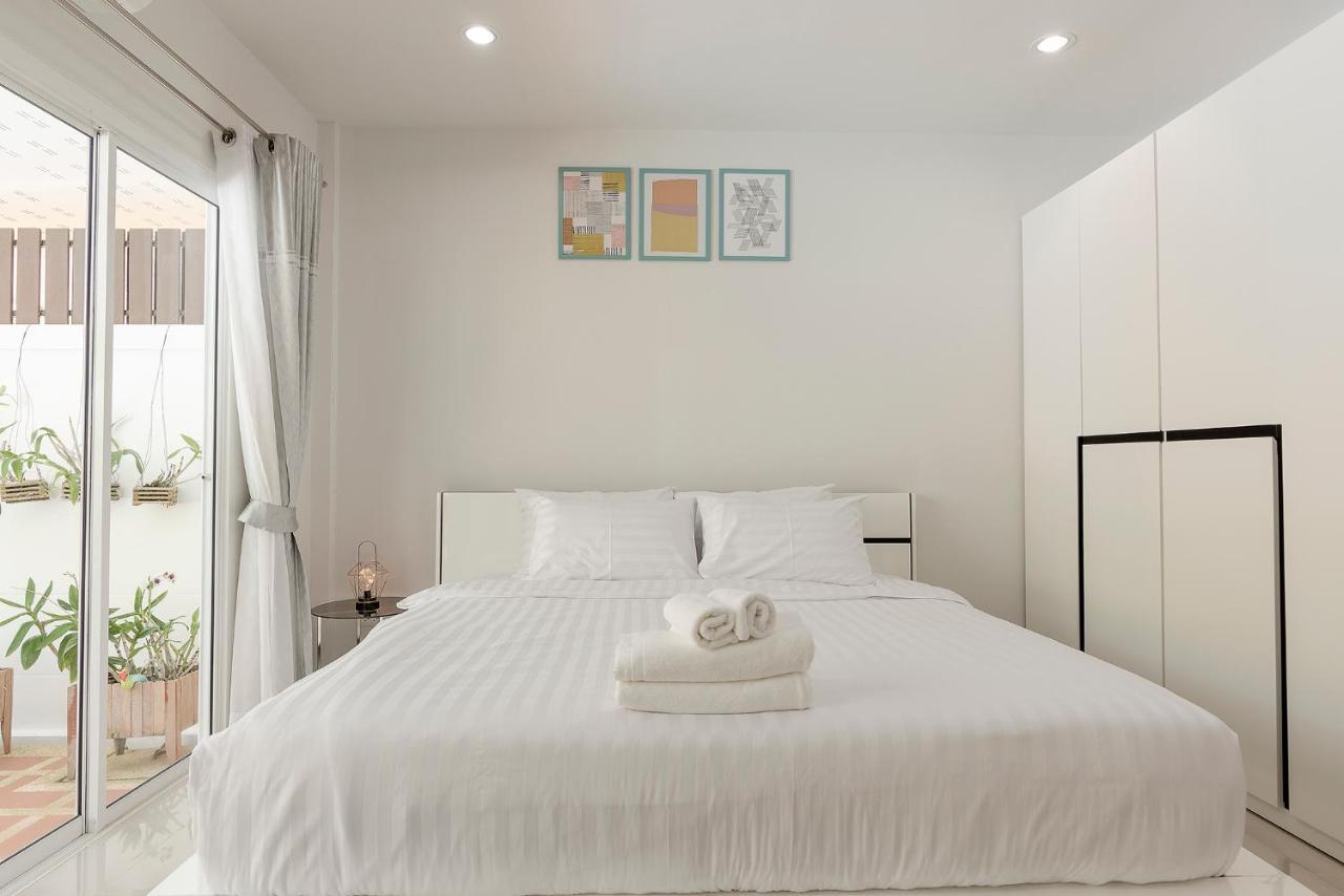 Si Sunthon Baan Promphun Pool Villa By Bv מראה חיצוני תמונה