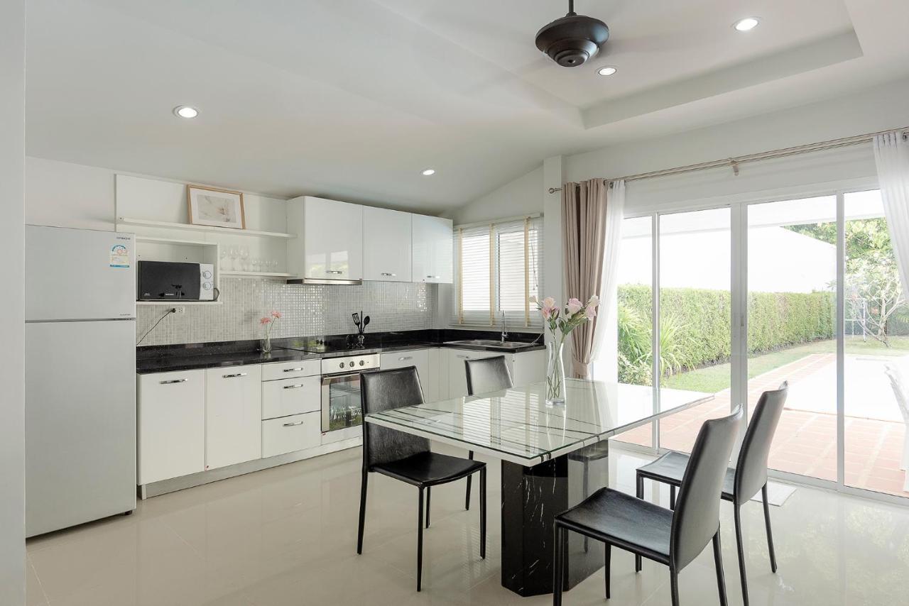 Si Sunthon Baan Promphun Pool Villa By Bv מראה חיצוני תמונה