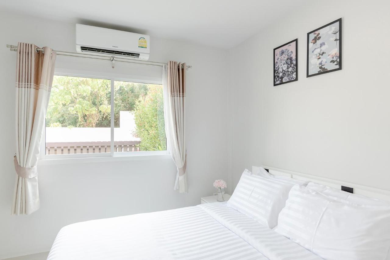 Si Sunthon Baan Promphun Pool Villa By Bv מראה חיצוני תמונה